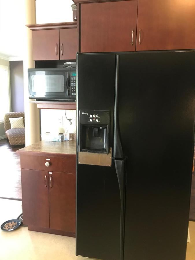 Cozy Luxury On The Thames In Ontario! Apartman London Kültér fotó